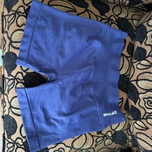 Dfyne impact shorts / never worn